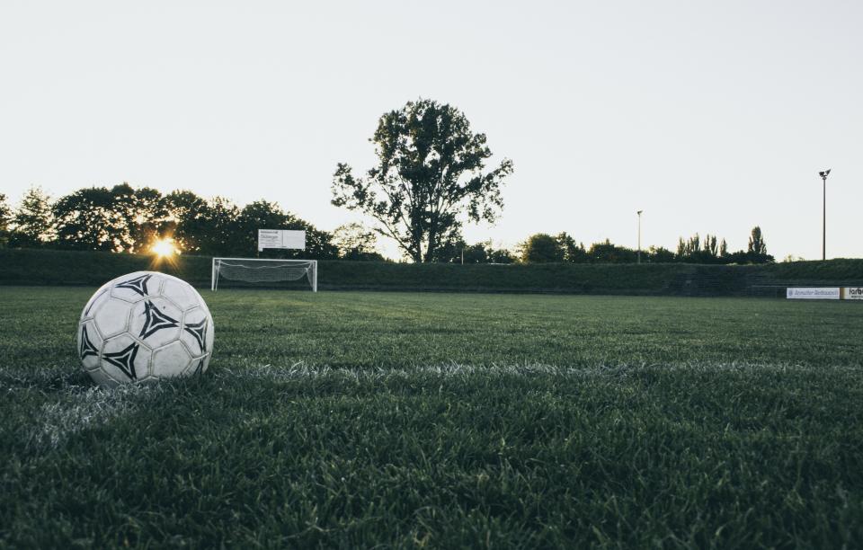 試合と定期テストが重なった週、両立できる子の優先順位のつけ方｜減らす勇気